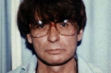 Dennis Nilsen: o serial killer carente que se apaixonava por suas vítimas e transava com os cadáveres