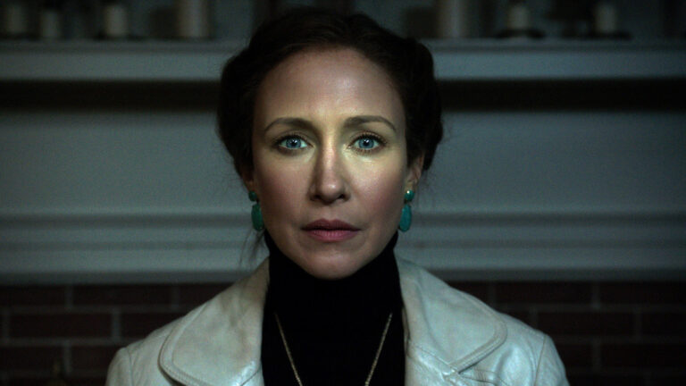 Vera Farmiga hematomas invocação do mal 4